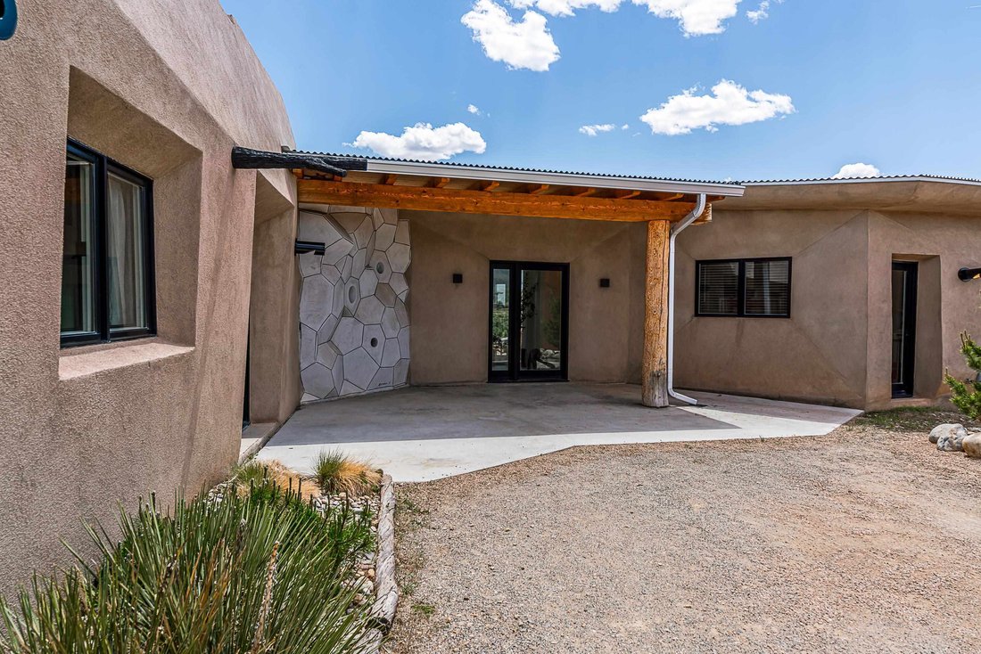 House in Ranchos de Taos, New Mexico, United States 4 - 18888456