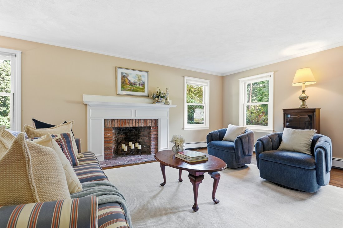 House in Acton, Massachusetts, United States 4 - 18885256