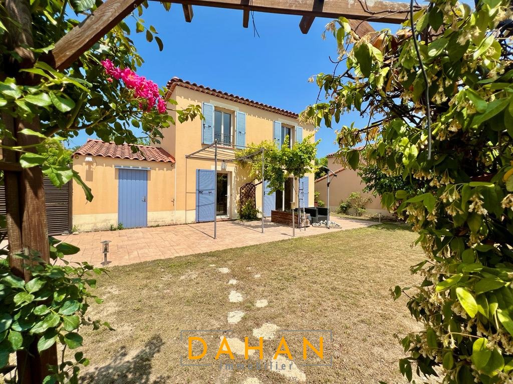 Villa in Les Olives, 13e Arrondissement, Marseille 1 - 18880642