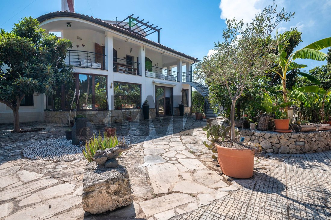 Villa in Fontane Bianche, Sicily, Italy 2 - 18892513