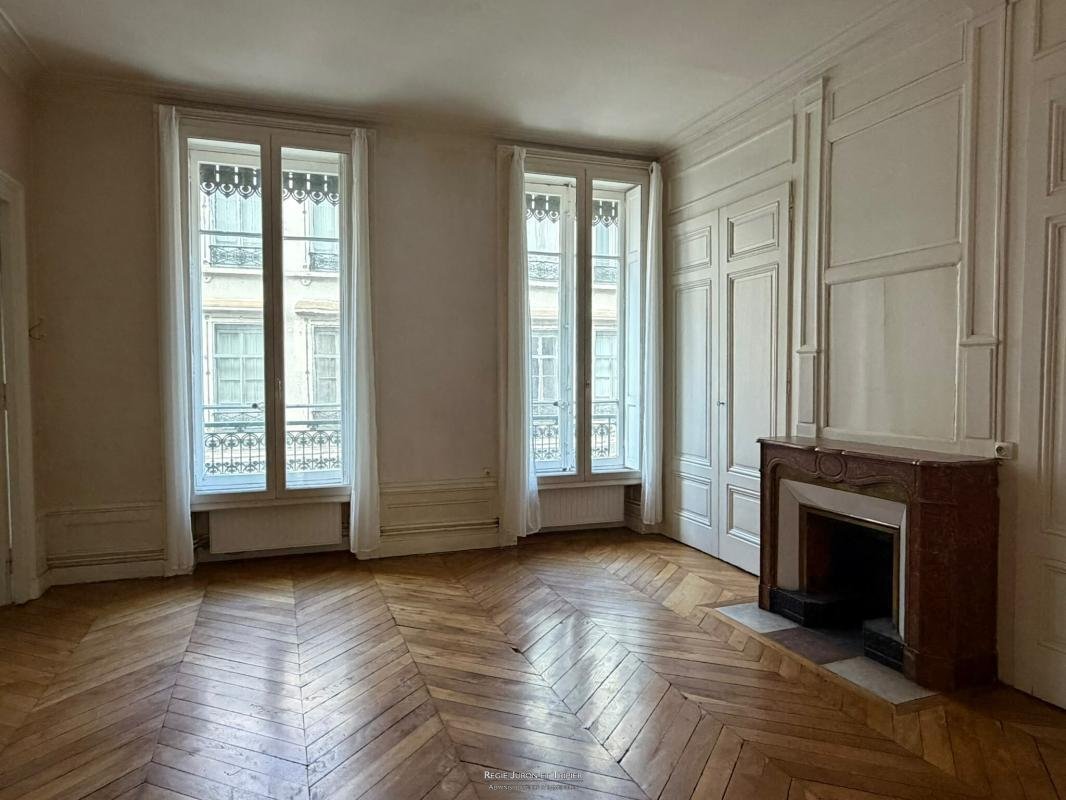 Apartment in Cordeliers-Célestins-Bourse, Lyon 2e Arrondissement, Lyon 2 - 18881819
