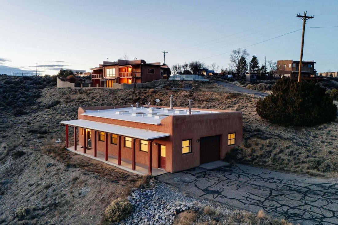 Casa a Taos, Nuovo Messico, Stati Uniti 4 - 18888637