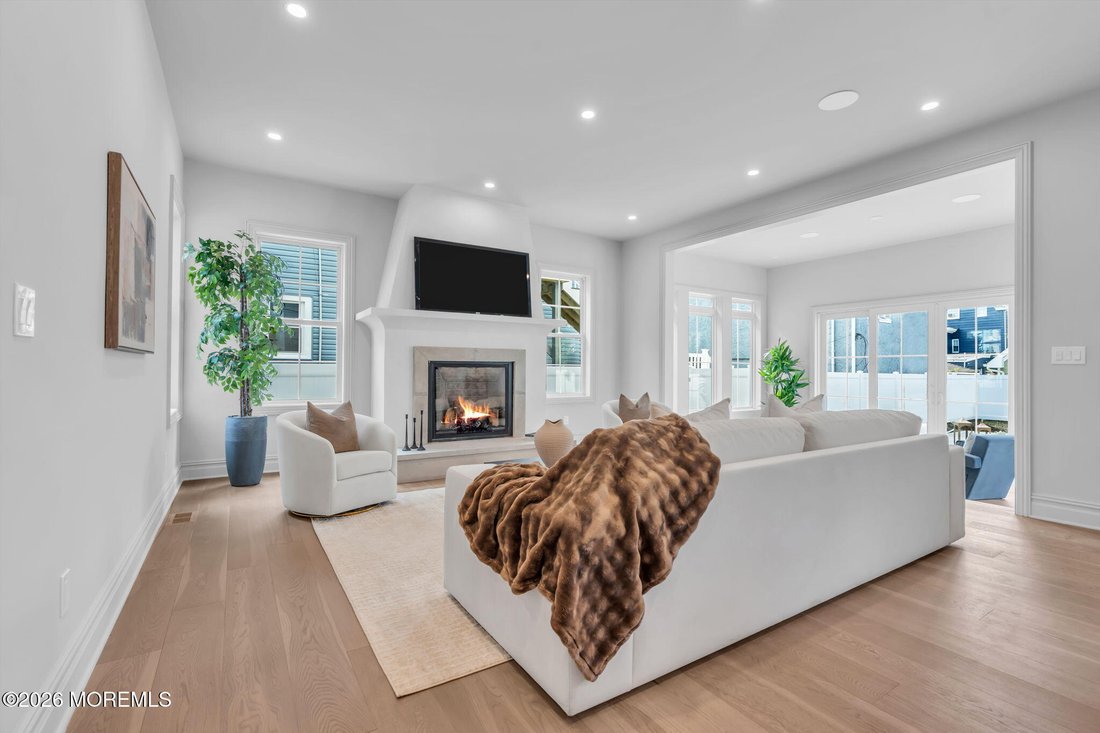 House in Asbury Park, New Jersey, United States 4 - 17539637