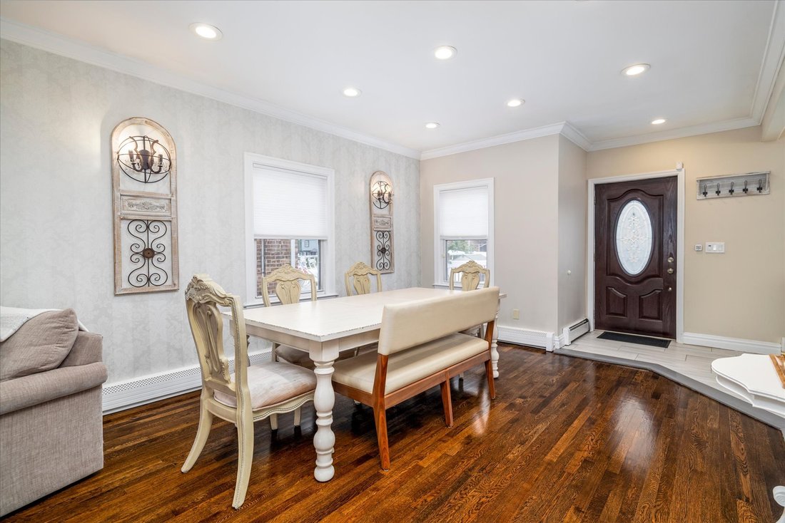 House in New York, New York, United States 3 - 18880397
