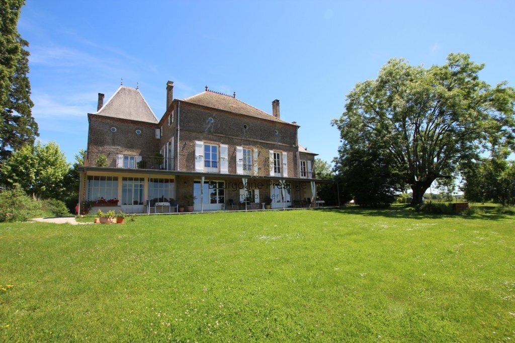 House in Centre Ville, Tournus, France 3 - 18882980