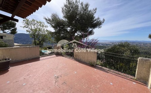 Villa à Cantaron, Provence-Alpes-Côte d'Azur, France 1