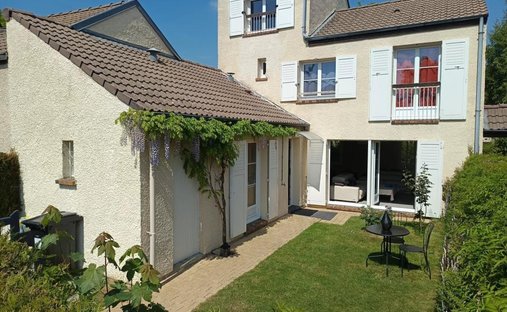 Maison à Les Garennes, Guyancourt, France 1
