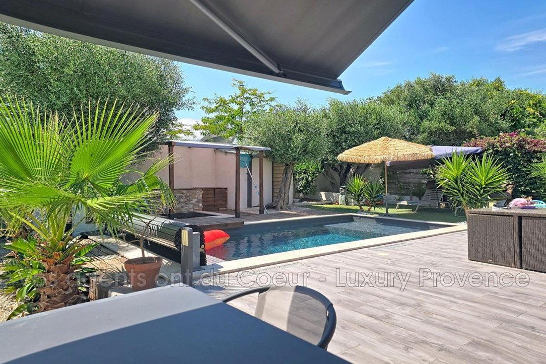 Villa en La Ciotat, Provenza-Alpes-Costa Azul, Francia 1 - 18881237
