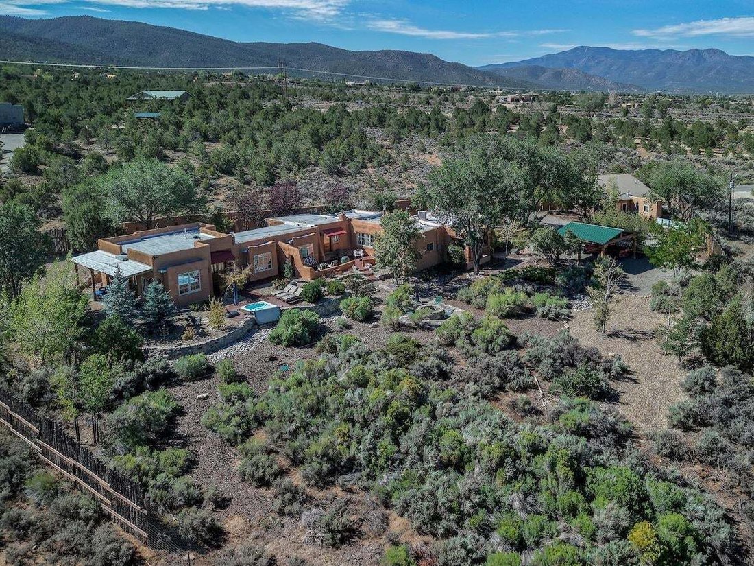 House in Taos, New Mexico, United States 2 - 18888651