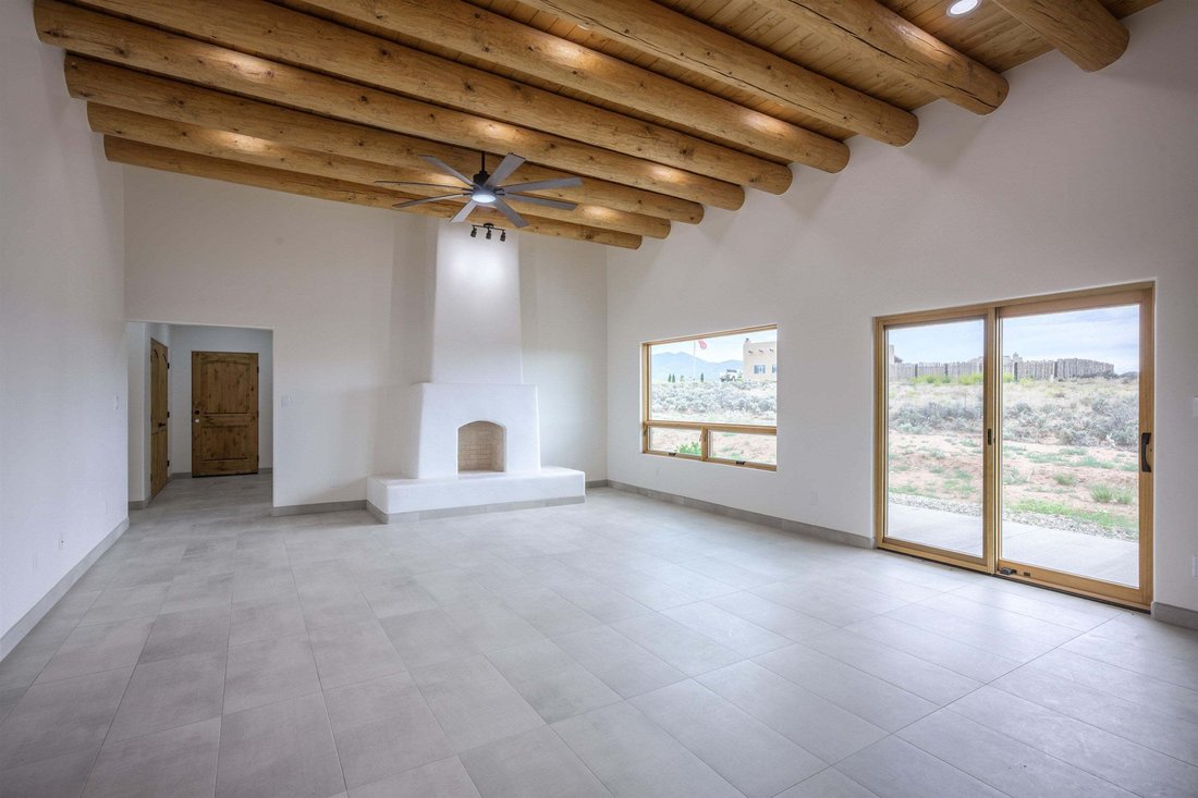 House in Ranchos de Taos, New Mexico, United States 5 - 18888439