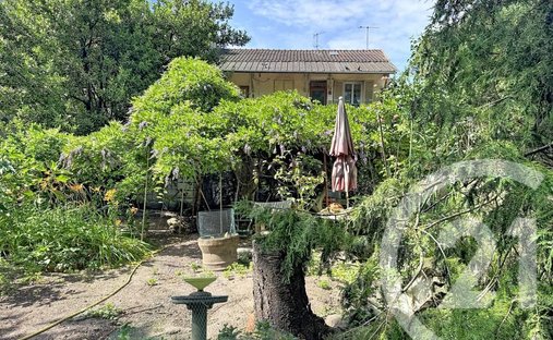 House in Charentonneau, Maisons-Alfort, France 1