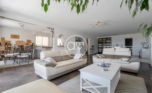 Wohnung in Le Revest-les-Eaux, Provence-Alpes-Côte d'Azur, Frankreich 1