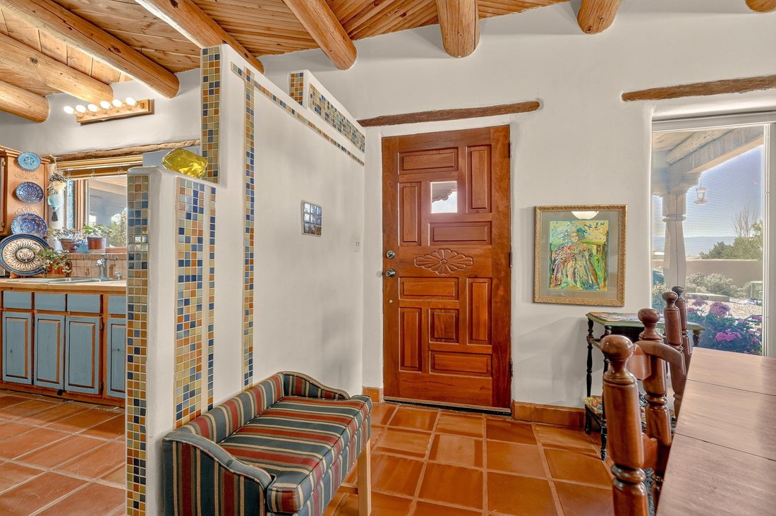 House in El Prado, New Mexico, United States 5 - 18888523
