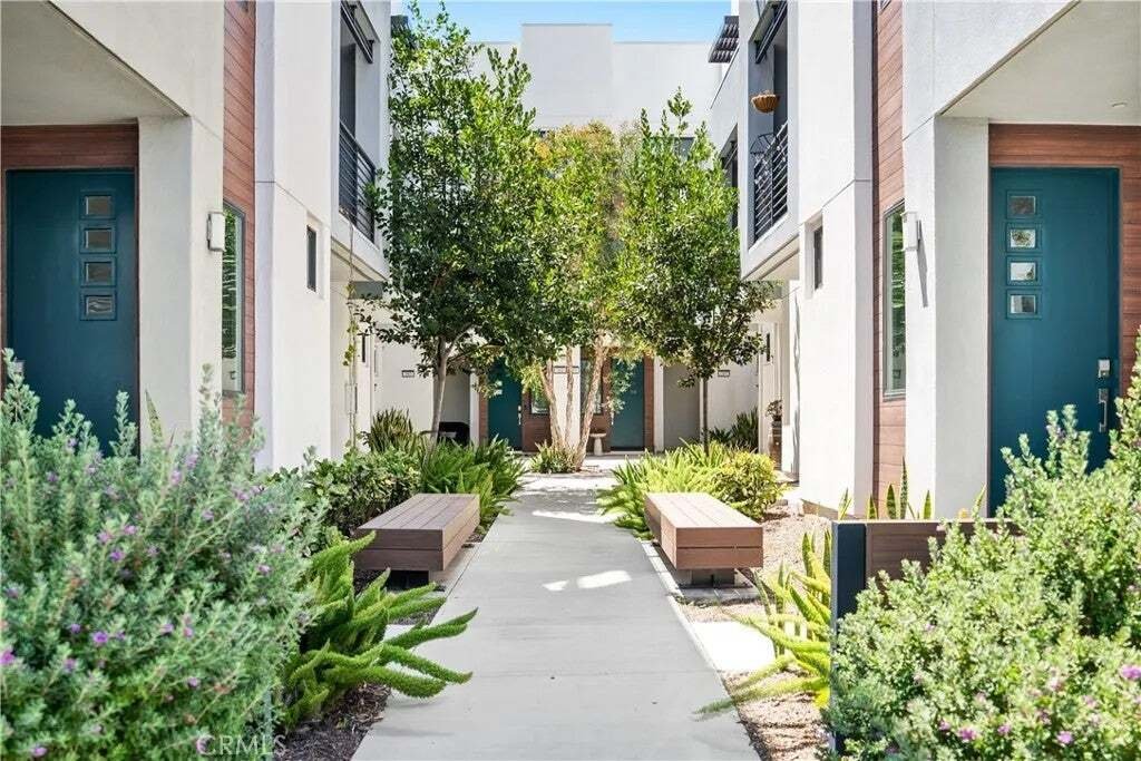 Condo in Tustin, California, United States 3 - 18617307