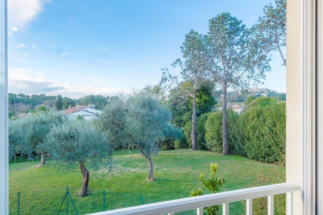 Appartamento a Mougins, Provenza-Alpi-Costa Azzurra, Francia 1 - 18885571