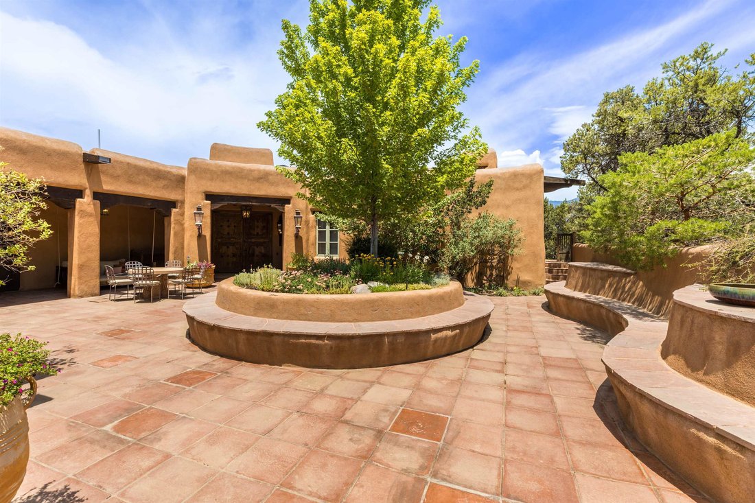 House in Taos, New Mexico, United States 3 - 18888487