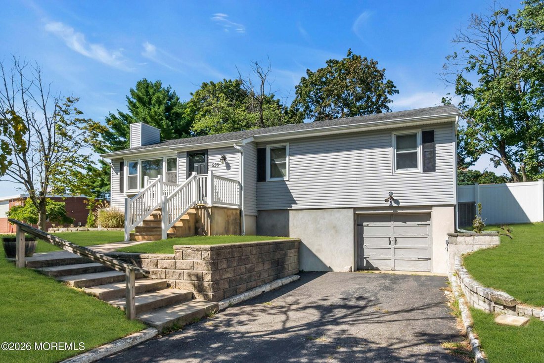 House in Oakhurst, New Jersey, United States 2 - 18590898