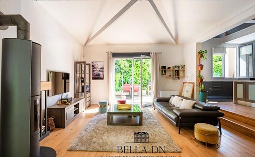 House in Centre Ville, Rueil-Malmaison, France 1