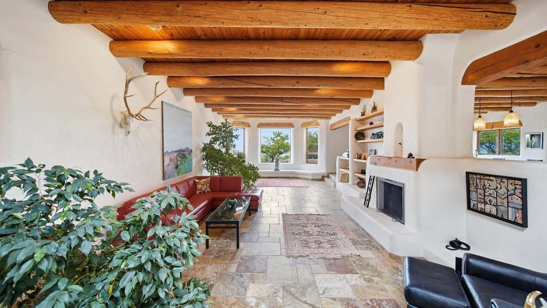 House in Taos, New Mexico, United States 4 - 18888608