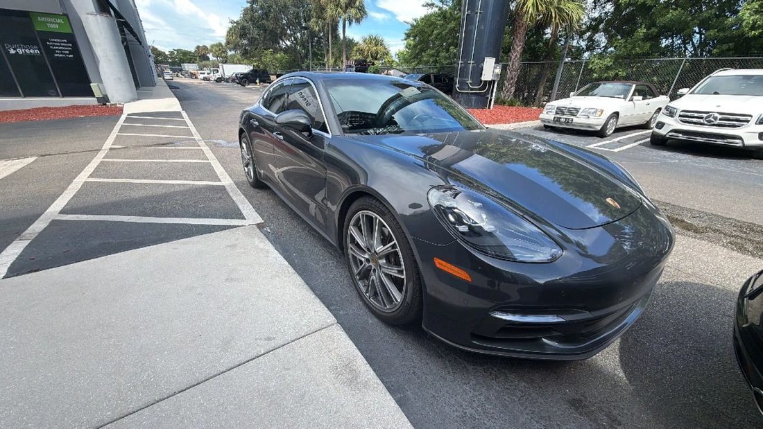 Sedan in Boynton Beach, FL, United States 2 - 18892252