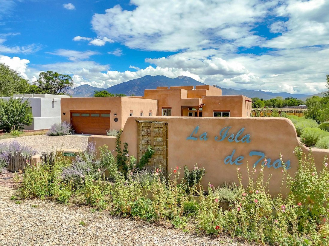 House in Taos, New Mexico, United States 3 - 18888627
