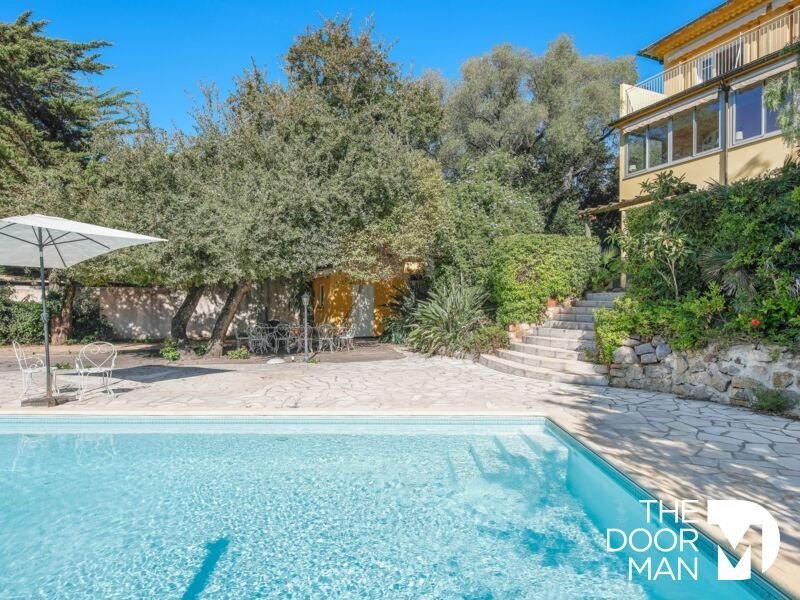 Casa en Hyères, Provenza-Alpes-Costa Azul, Francia 3 - 18884099