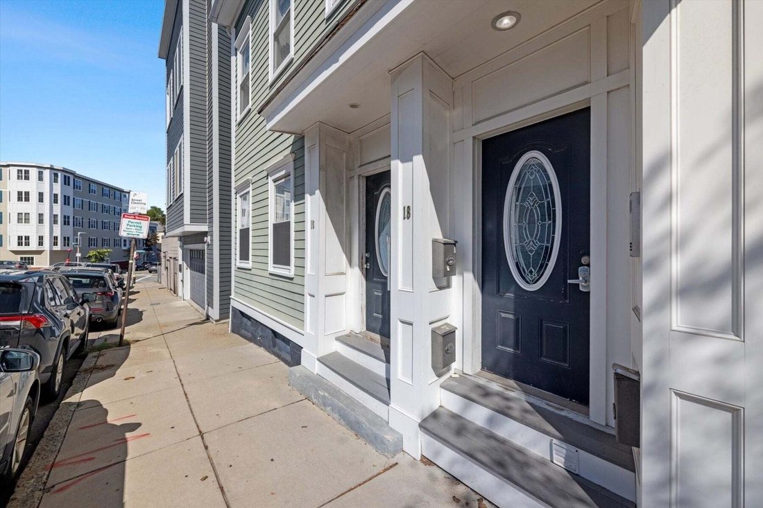 Condo in Boston, Massachusetts, United States 1 - 18890657