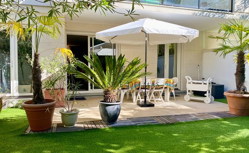 Apartment in Le Lac-Bacalan, Bordeaux, France 1