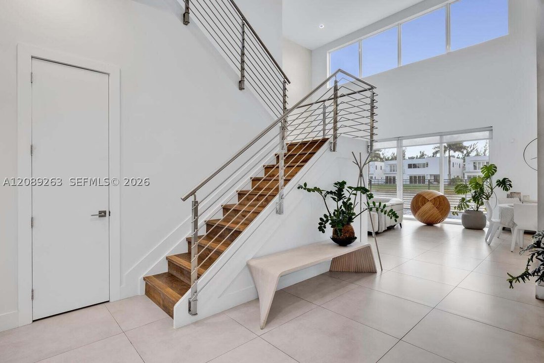 House in Doral, Florida, United States 5 - 18889411