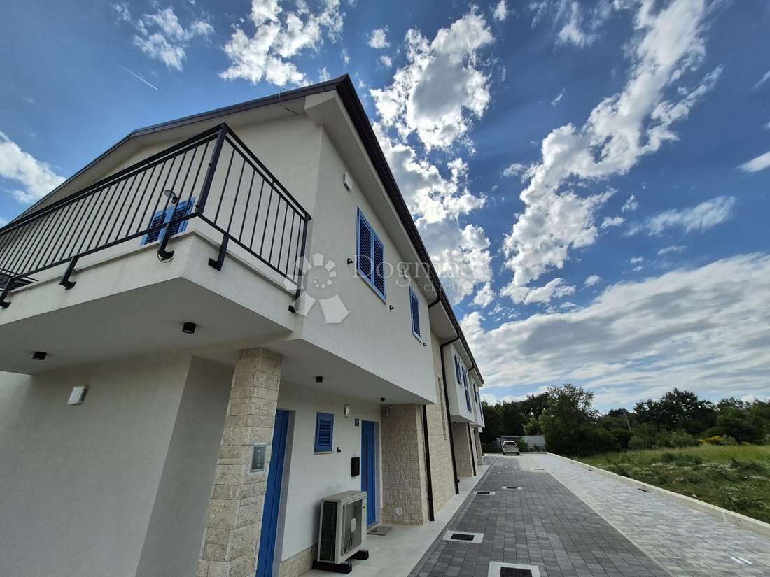 House in Umag, Istria County, Croatia 1 - 18890764