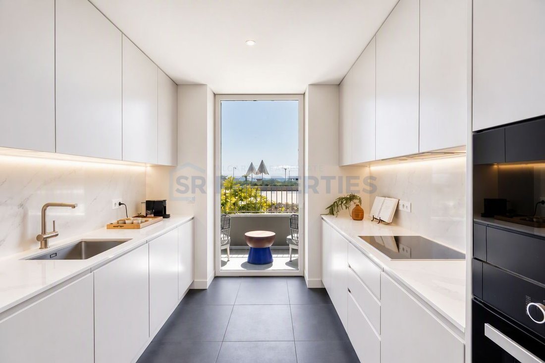 Apartment in Quarteira, Algarve, Portugal 3 - 18438098