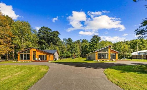 House in North Bay, New York, United States 1