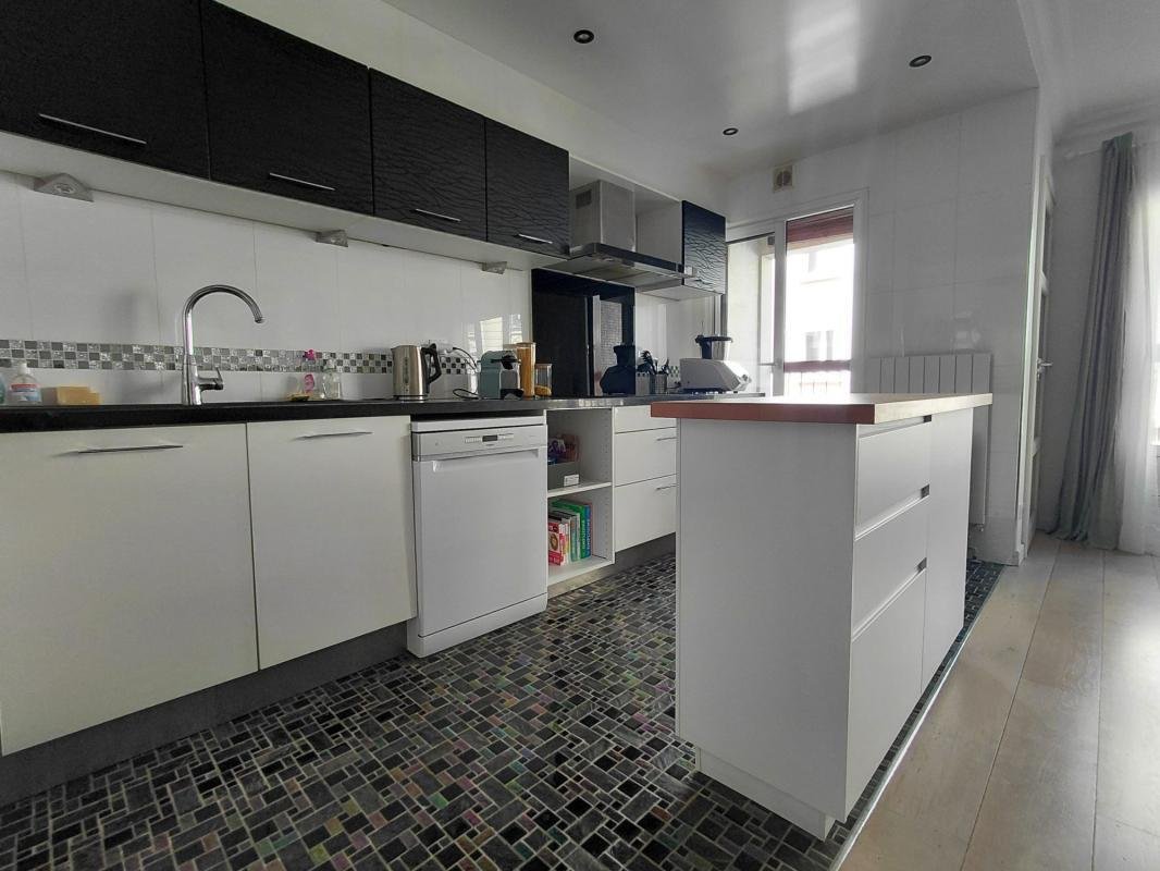 Appartement à La Fourche-Guy Môquet, Paris 17e Arrondissement, Paris 4 - 18882075