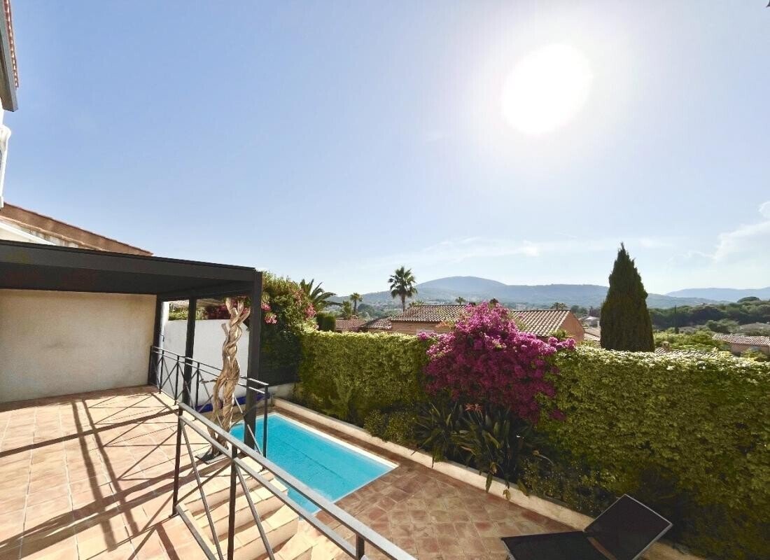 Casa en Ville-Les Saquedes-Le Bouillonnet, Sainte-Maxime, Francia 1 - 18887007