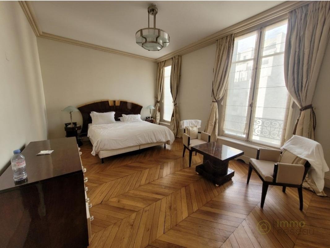 Apartment in Bois de Boulogne, Paris 16e Arrondissement, Paris 2 - 18882308