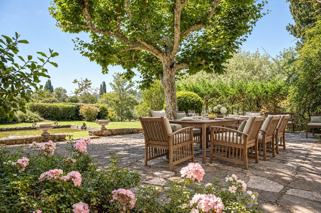 Maison à Châteauneuf-Grasse, Provence-Alpes-Côte d'Azur, France 3 - 17402045