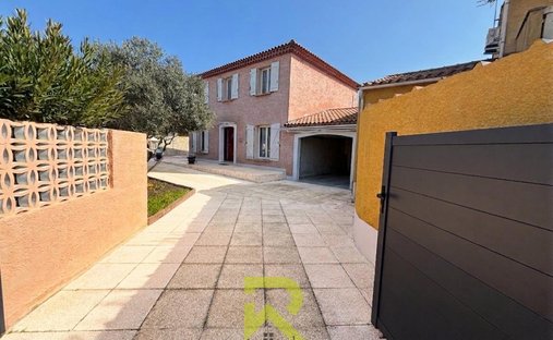 Villa in Genossenschaft, Agde, Frankreich 1
