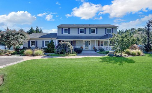 House in Nesconset, New York, United States 1