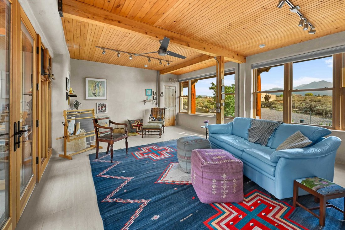 House in Ranchos de Taos, New Mexico, United States 5 - 18888135