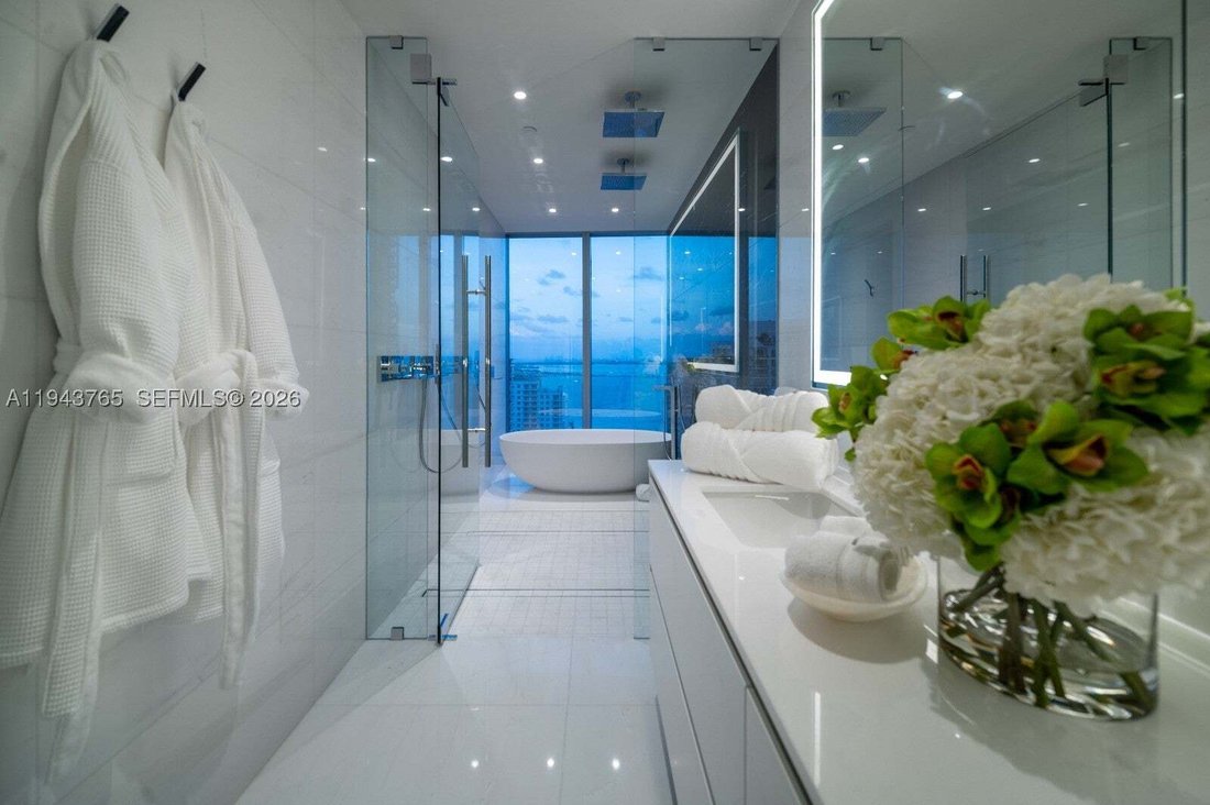 Condo in Miami, Florida, United States 2 - 18870698