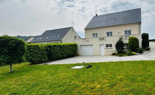 House in Centre, Soissons, France 1