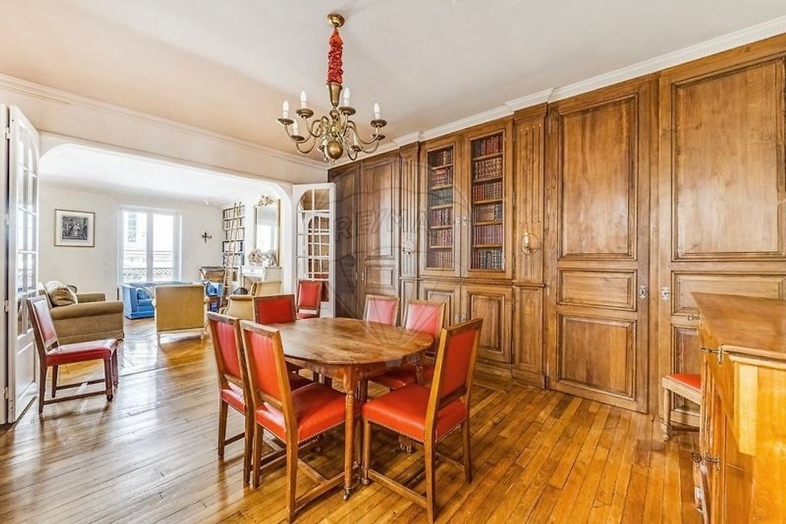Apartment in Invalides, Paris 7e Arrondissement, Paris 4 - 18883898