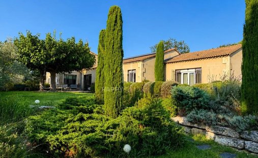 House in Fontvieille, Provence-Alpes-Côte d'Azur, France 1