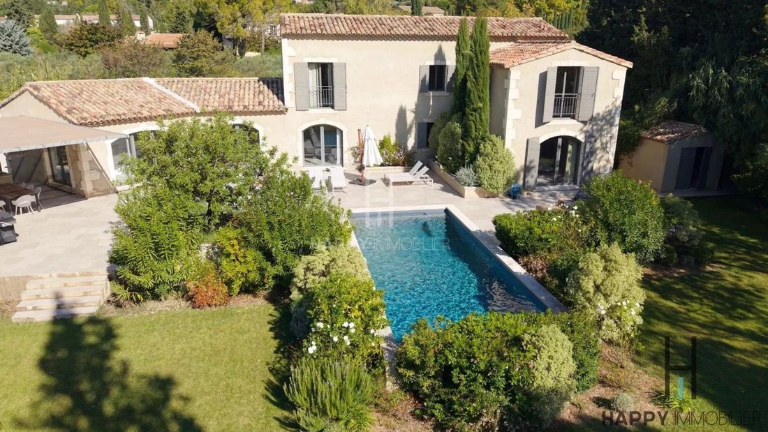 Casa a Maussane-les-Alpilles, Provenza-Alpi-Costa Azzurra, Francia 1 - 18883643