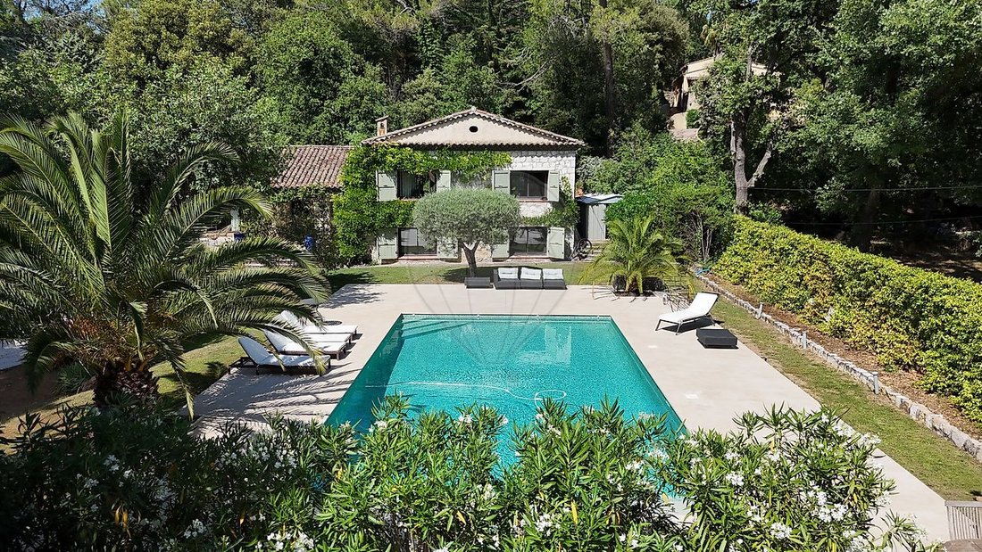 Casa a Nord, Roquefort-les-Pins, Francia 1 - 18882779