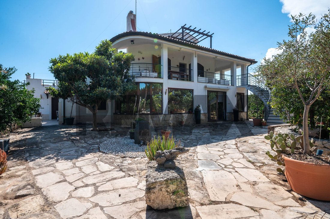 Villa in Fontane Bianche, Sicily, Italy 1 - 18892513