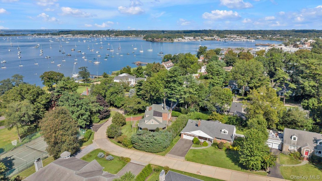 House in Port Washington, New York, United States 2 - 18888903