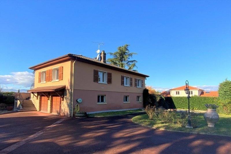 Villa a Villefranche-sur-Saône, Auvergne-Rodano-Alpi, Francia 2 - 18880566