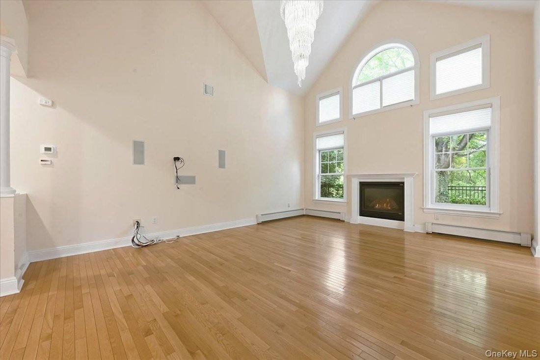 Condo in Port Washington, New York, United States 5 - 18878968