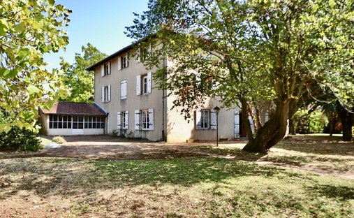 House in Sathonay-Village, Auvergne-Rhône-Alpes, France 1